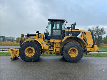 Kolesový nakladač CATERPILLAR 966K