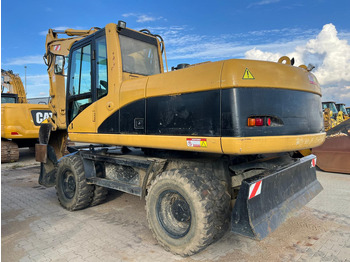 Rýpadlo CATERPILLAR M318