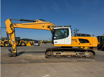 Pásové rýpadlo LIEBHERR R 926