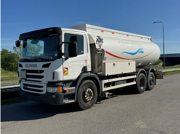 Cisternové vozidlo SCANIA P 320