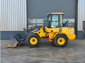 Kolesový nakladač VOLVO L30G