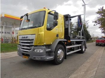 Ramenový nosič kontajnerov DAF XB 290