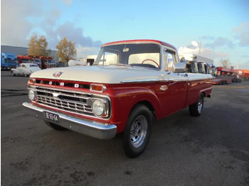 Automobil FORD