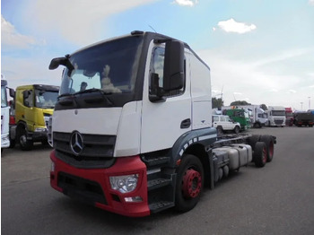 Nákladné vozidlo na prepravu automobilov MERCEDES-BENZ Actros