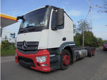 Nákladné vozidlo na prepravu automobilov MERCEDES-BENZ Actros
