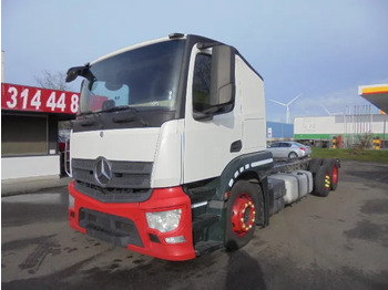 Podvozek s kabinou MERCEDES-BENZ Actros