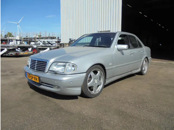 Sedan MERCEDES-BENZ