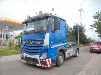 Ťahač MERCEDES-BENZ Actros 1842