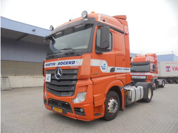 Ťahač MERCEDES-BENZ Actros 1842