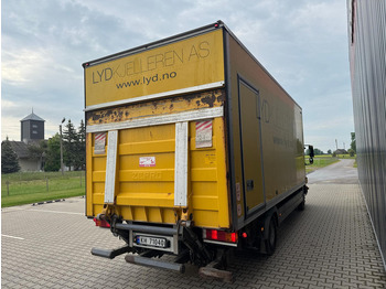 Skříňový nákladní auto Mercedes-Benz Atego 1018: obrázok 3