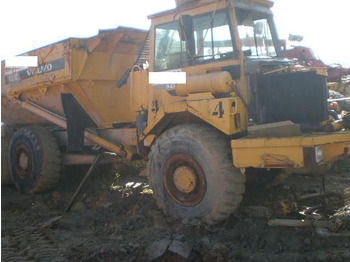 Ťahačový kĺbový damper VOLVO A25C