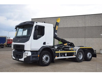 Hákový nosič kontajnerov VOLVO FE 320