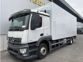 Skříňový nákladní auto MERCEDES-BENZ Actros 1830