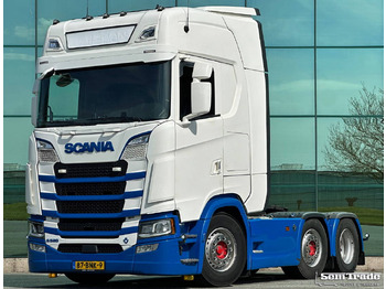 Ťahač SCANIA S 520