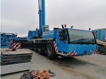 Autožeriav LIEBHERR