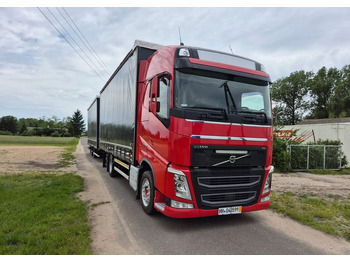 Plachtové nákladné vozidlo VOLVO FH 540