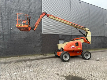 Teleskopická plošina JLG 600AJ