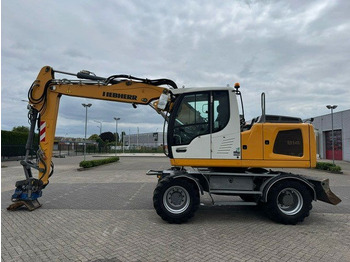 Kolesové rýpadlo LIEBHERR A 914