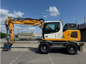 Kolesové rýpadlo LIEBHERR A 916