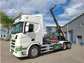 Hákový nosič kontajnerov SCANIA R 500