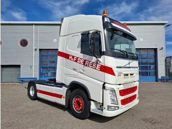 Ťahač Volvo FH4-460 / VEB+ / HYDRAULICS / GEN2 V2 SMART TACHO / LWDS / SIDESKIRTS / FRIDGE / EURO-6 / 2018: obrázok 2 Ťahač Volvo FH4-460 / VEB+ / HYDRAULICS / GEN2 V2 SMART TACHO / LWDS / SIDESKIRTS / FRIDGE / EURO-6 / 2018: obrázok 2