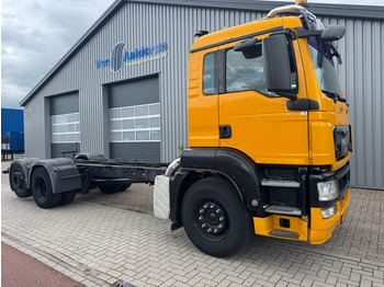 Podvozek s kabinou MAN TGS 26.360