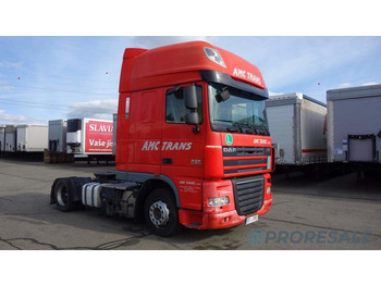 Ťahač DAF XF 105 460