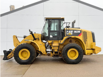 Kolesový nakladač CATERPILLAR 962M