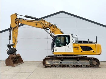 Pásové rýpadlo LIEBHERR R 926