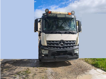 Domiešavač s pumpou MERCEDES-BENZ Actros 3243