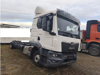 Podvozek s kabinou MAN TGL 12.250 Euro6 4x2 AHK: obrázok 2