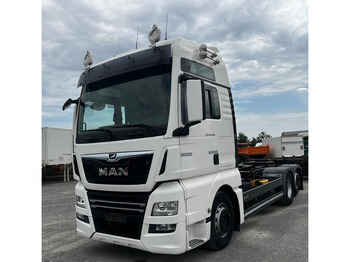 Podvozek s kabinou MAN TGX 26.460
