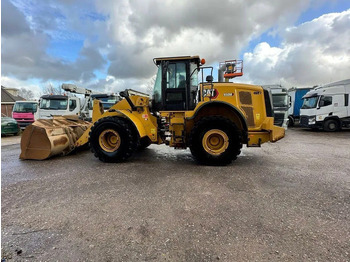 Kolesový nakladač CATERPILLAR 950M