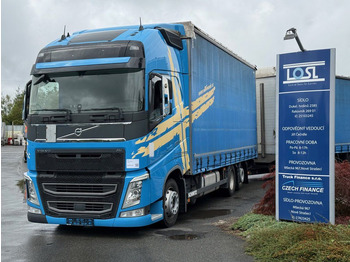Plachtové nákladné vozidlo VOLVO FH 500