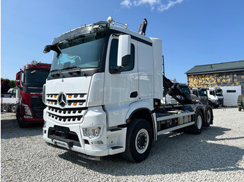 Hákový nosič kontajnerov MERCEDES-BENZ Arocs