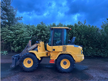 Kolesový nakladač VOLVO L35G