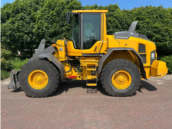 Kolesový nakladač VOLVO L90H