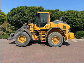 Kolesový nakladač VOLVO L90H