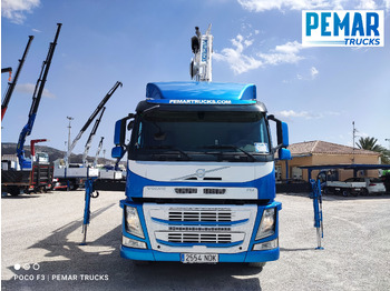 Auto s hydraulickou rukou VOLVO FM 330 GRUA CAJA FIJA: obrázok 2
