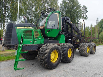 Lesnícky harvestor JOHN DEERE