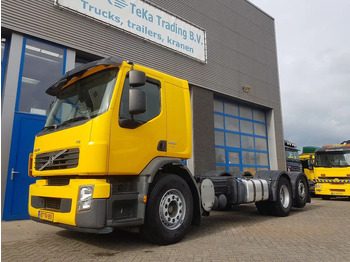 Podvozek s kabinou VOLVO FE 320