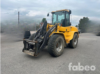 Kolesový nakladač VOLVO L40B