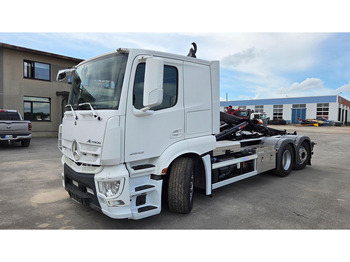 Hákový nosič kontajnerov MERCEDES-BENZ Actros 2543