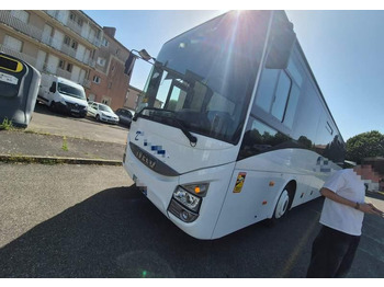 Prímestský autobus IVECO Crossway
