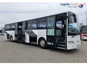 Prímestský autobus MERCEDES-BENZ Intouro