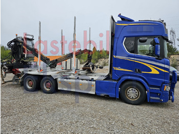 Nákladné vozidlo na prepravu dreva SCANIA R 650