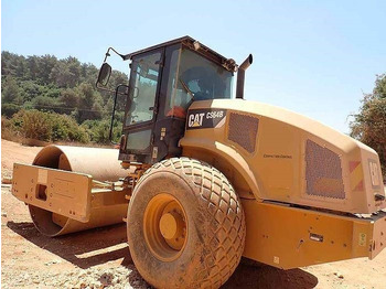 Vibračná doska CAT CS64B: obrázok 4 Vibračná doska CAT CS64B: obrázok 4