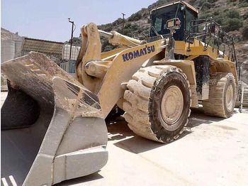 Kolesový nakladač KOMATSU WA600