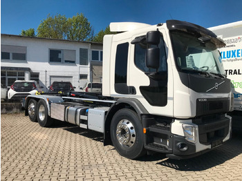 Hákový nosič kontajnerov VOLVO FE 320