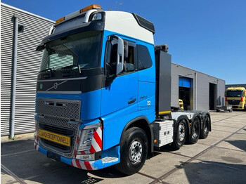 Ťahač VOLVO FH16 750